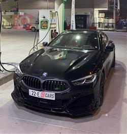 بي ام دبليو 8 الفئة